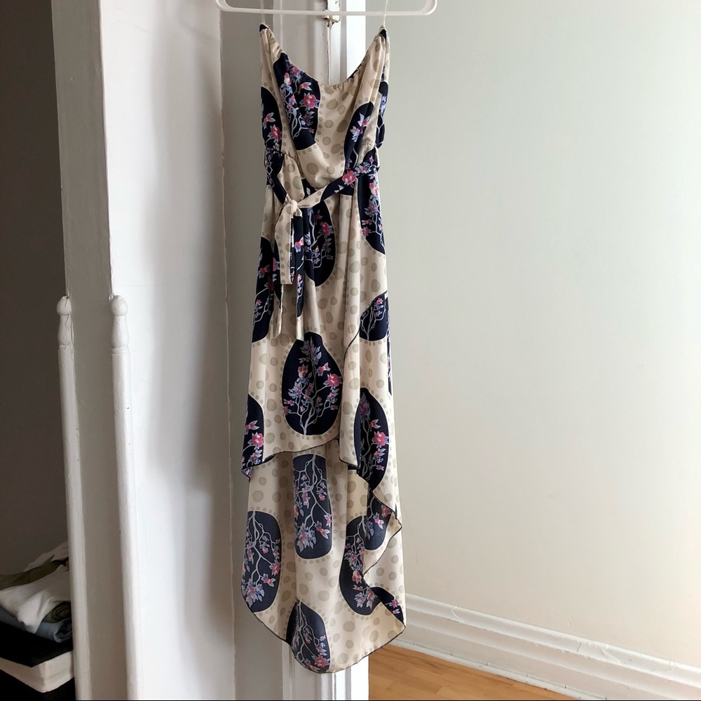 MIDI strapless dress with floral pattern